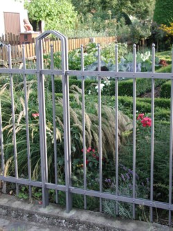 Klassische Konstruktion mit eingenieten Vierkantstäben