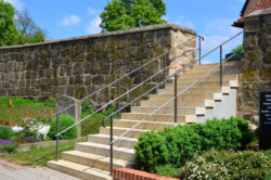 Treppengeländer Friedhof Veitsbronn
