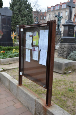 Vitrine für Mitteilungen