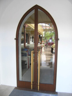 Windfangtüre von Außen