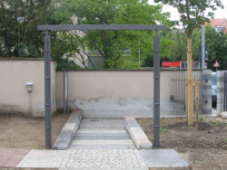 Torbogen am Seiteneingang