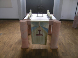 Altar mit Kerzen